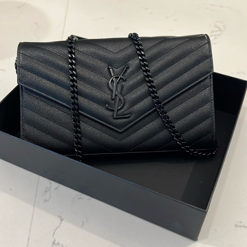 Saint Laurent Wallet on Chain - Picture 4 of 9